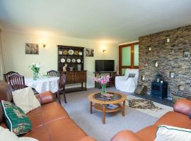 Purlbridge Bungalow, hotell i Southleigh