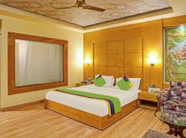 Treebo Trend The Royal CM - 4 Km From City Palace, hotel in Bani Park, Jaipur