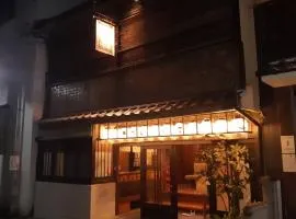 ダース旅館＆カフェ（Dozen-Ryokan＆Cafe）