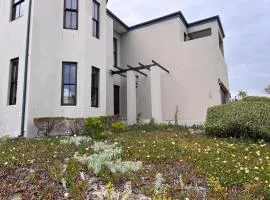 Jambase Seaside House