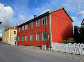 Vadstena centrum, boende vid stranden i Vadstena