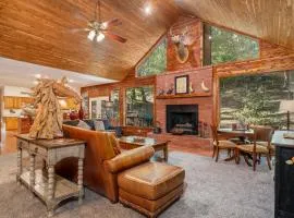Luxury Rock Creek Cabin w Deck by Lake Hamilton