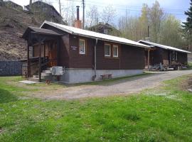 Chata Karolina, hotel in Dolní Lomná