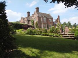 Dunsley Hall Hotel, hotel sa Stourbridge