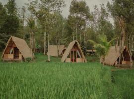 Da'kayu Glamping, luxury tent in Munduk