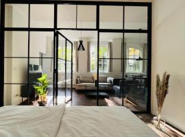 Ferienwohnungen an der Salvatorkirche - Exklusiv-Apartments mit Terrasse, place to stay in Coburg