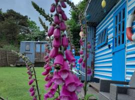 Treguth Glamping Unique Experience - Themed Huts, kemping Saint Dayben