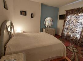 1 bedroom apartment in the heart of Cairo , just 15 minutes from the airport, hotel Sahaba Mosque környékén Kairóban