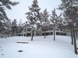 Lapland Hotels Hetta โรงแรมในEnontekiö