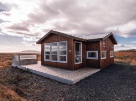 Blue View Cabin 6A With private hot tub, planinska kuća u gradu 'Reykholt'