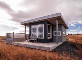 Blue View Cabin 3B With private hot tub, majake sihtkohas Reykholt