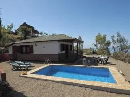 Cozy House with Private Pool (Lago)