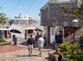 The Cottages & Lofts, hotel din Nantucket