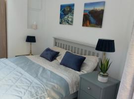 Seaside Apartment with Seaview in Dublin 3 close to city centre, hotel cerca de Club de golf Royal Dublín, Dublín