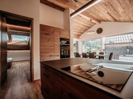 Tanners Chalet Apartments, hotel in Altenmarkt im Pongau