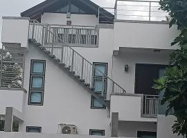 Villa Suyara Rooftop,,,, apartamento em Panadura