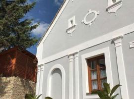 Arácsi Vendégház, Bed & Breakfast in Balatonfüred