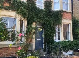 Charming Victorian Townhouse in Oxford Center