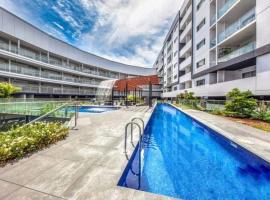 Entire apartment with lake view, Ferienwohnung in Tuggeranong