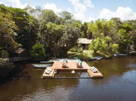 Dolphin Lodge, chalet i Careiro