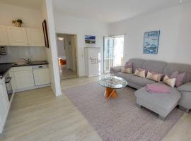 Villa Li - Fewo 06 "Sonneninsel", hotel in Ostseebad Sellin