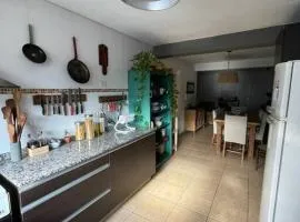 Hermoso departamento céntrico, con estacionamiento