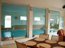 Villa de 5 chambres avec piscine privee jacuzzi et jardin clos a Saint Nic