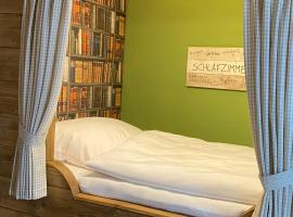 Ferienwohnung am Kirchberg, Hotel in Hatzenport