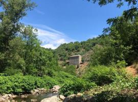 Votre gite dans l'ancienne Huilerie de Tourtel, hotel pantai di Vernosc-lès-Annonay