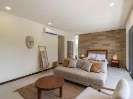 Beautiful Loft Steps From The Beach in Punta Cocos - D101