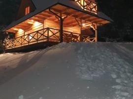 Domek w górach pod Jodłami, hotel en Nowy Targ