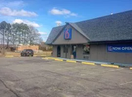 Motel 6 Newport News, VA – Fort Eustis