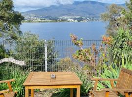 Waterfront Abode - 2 bedrooms, hotel near Museum of Old and New Art - MONA, Hobart