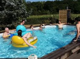Gîte indépendant avec piscine, proche forêt et étang, parking, tennis et minigolf - FR-1-489-139