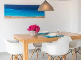 Panorama Residence 2min drive from the Beach