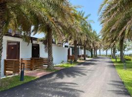 The Louts Villa, hotel com piscina em Chung-lan