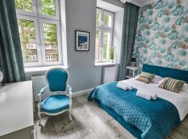 Niebieski Apartament DE LUX dla 4 osób Chorzów Katowice – hotel w mieście Chorzów