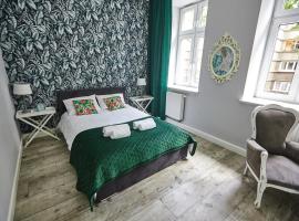 Zielony Apartament DE LUX dla 4 osób Chorzów Katowice, apartman u gradu 'Chorzów'