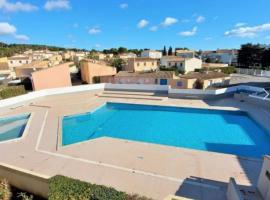 Agréable Studio Cabine - Clim-Piscine-Parking - proche Plage RICHELIEU, отель в Кап-д'Агд