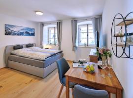 Tittmoning Stadtplatz 28 FeWo 2, hotel v destinaci Tittmoning