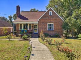 잭슨빌에 위치한 홀리데이 홈 Convenient Jacksonville Home with Yard and Patio!