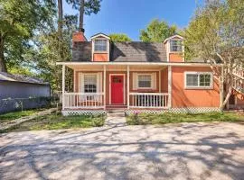 Sunny Willis Escape with Deck and Lake Access!
