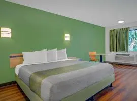 Motel 6-Tallahassee, FL - Downtown