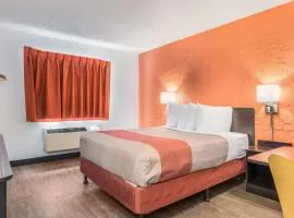 Motel 6-Elk Grove Village, IL