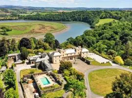 Finest Retreats - Historic Castle on River Tamar