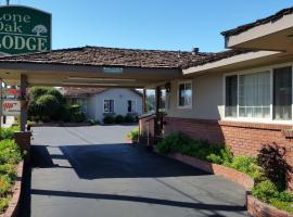 Lone Oak Lodge, hotel u blizini znamenitosti 'Del Monte Golf Course' u gradu 'Monterey'