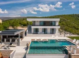 Luxury Villa Arya with 77sqm heated pool, hot-tub, sauna, gym, billiard, playgrounds, 6 bedroom