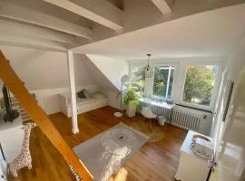 (Messe)Zimmer mit Bad und Ankleideraum + Parkplatz