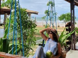 Studio pé na areia com 2 quartos, sala e cozinha, hotel v destinaci Trairi