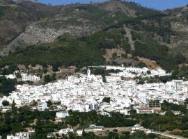 Casa rural huertas largas, sveitagisting í Casarabonela